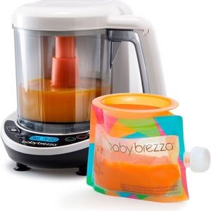 baby Food maker by Baby Brezza- NEW in a box